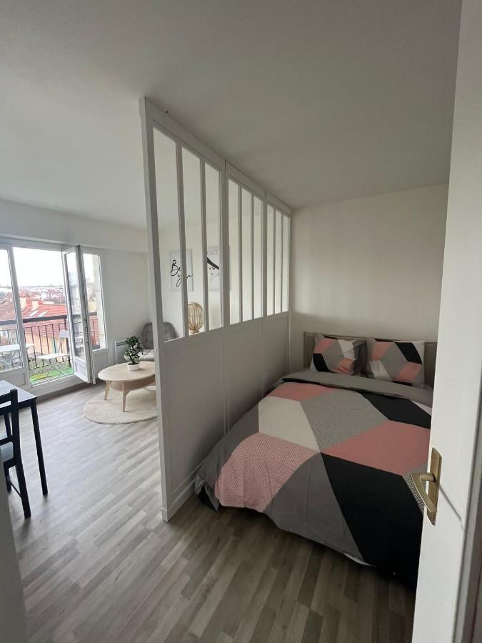 Lumineux Studio Avec Balcon / Cosy Flat With Balcony Lejlighed Villejuif Eksteriør billede