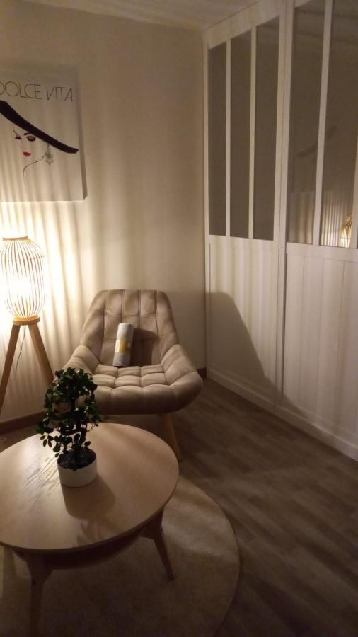 Lumineux Studio Avec Balcon / Cosy Flat With Balcony Lejlighed Villejuif Eksteriør billede